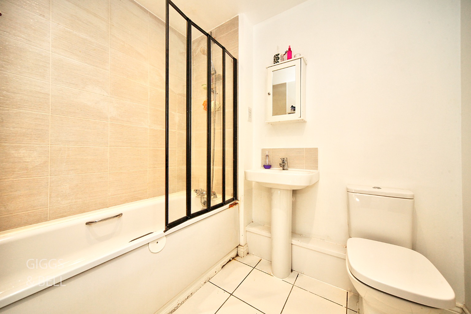 3 bed end of terrace house for sale in Abacot Grove, Bedfordshire  - Property Image 17