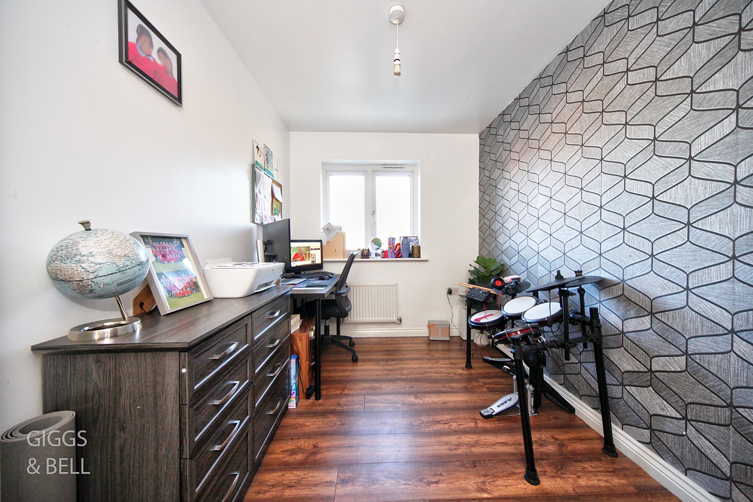 3 bed end of terrace house for sale in Abacot Grove, Bedfordshire 13