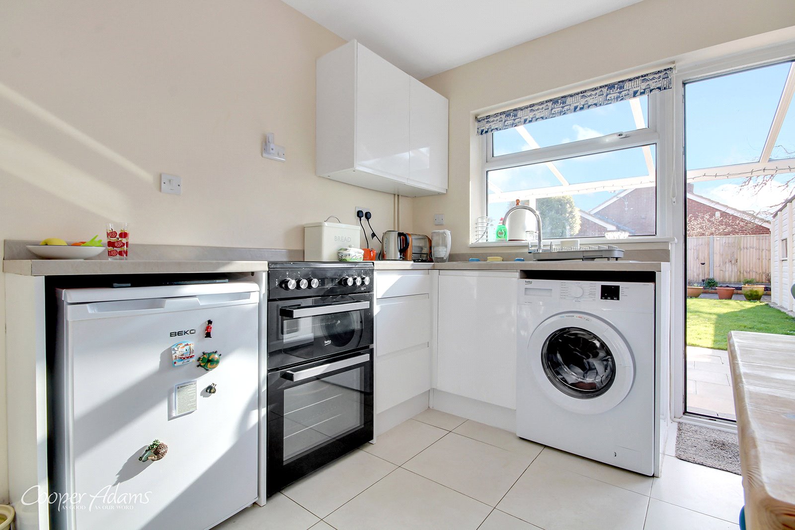2 bed bungalow for sale in Downs Way, East Preston  - Property Image 7