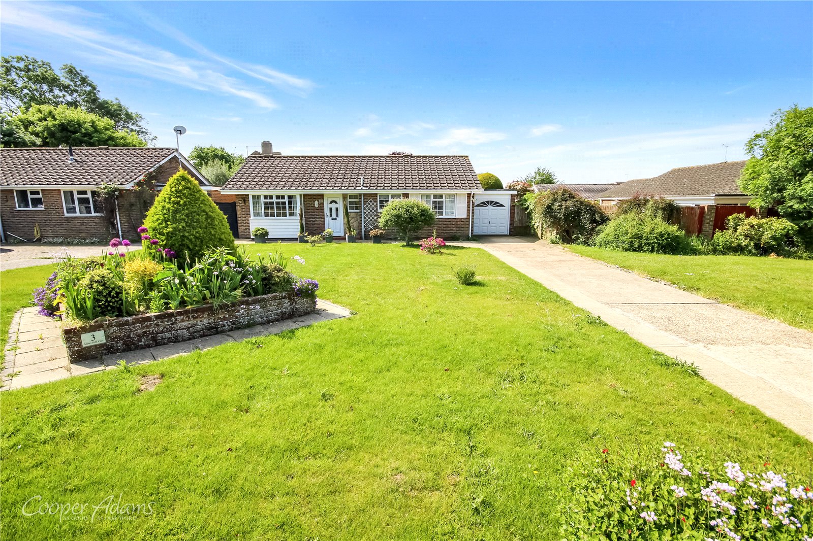 2 bed bungalow for sale in Merryfield Crescent, Angmering  - Property Image 1