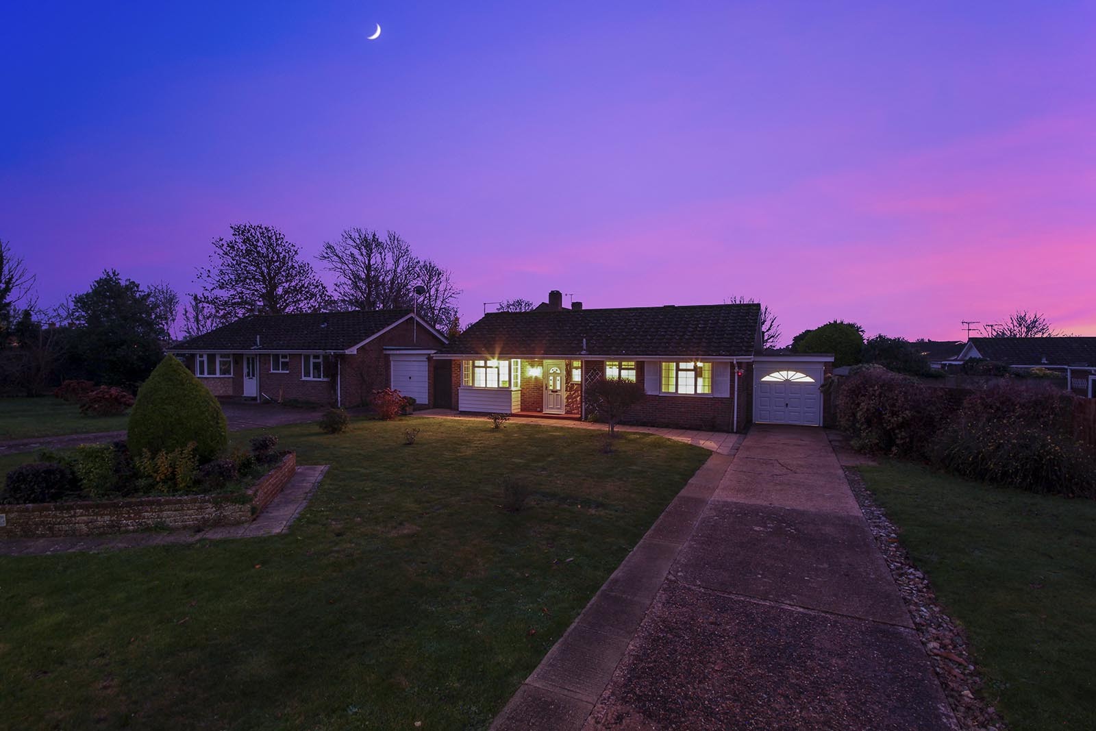 2 bed bungalow for sale in Merryfield Crescent, Angmering 8