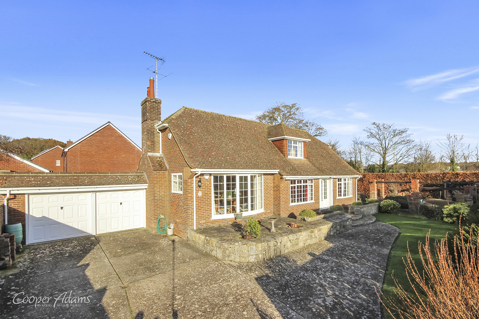 3 bed bungalow for sale in Woodlands Close, Angmering - Property Image 1