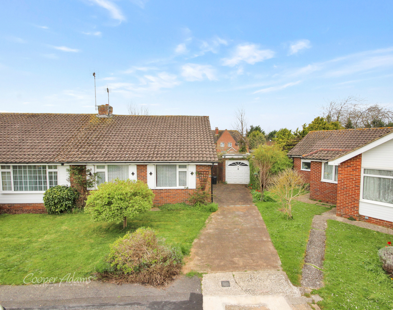 2 bed bungalow for sale in Furzefield Close, Angmering  - Property Image 2