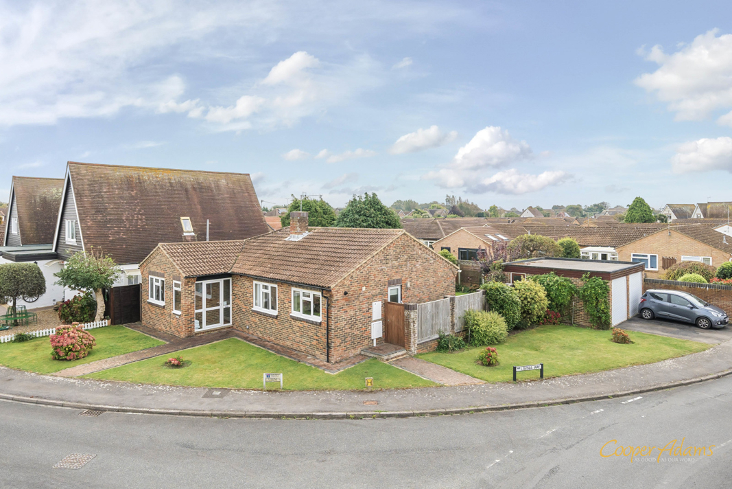 3 bed bungalow for sale in Brou Close, East Preston  - Property Image 1