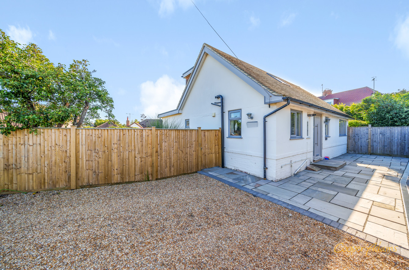 3 bed house for sale in Willowhayne Close, Angmering On Sea Estate  - Property Image 1