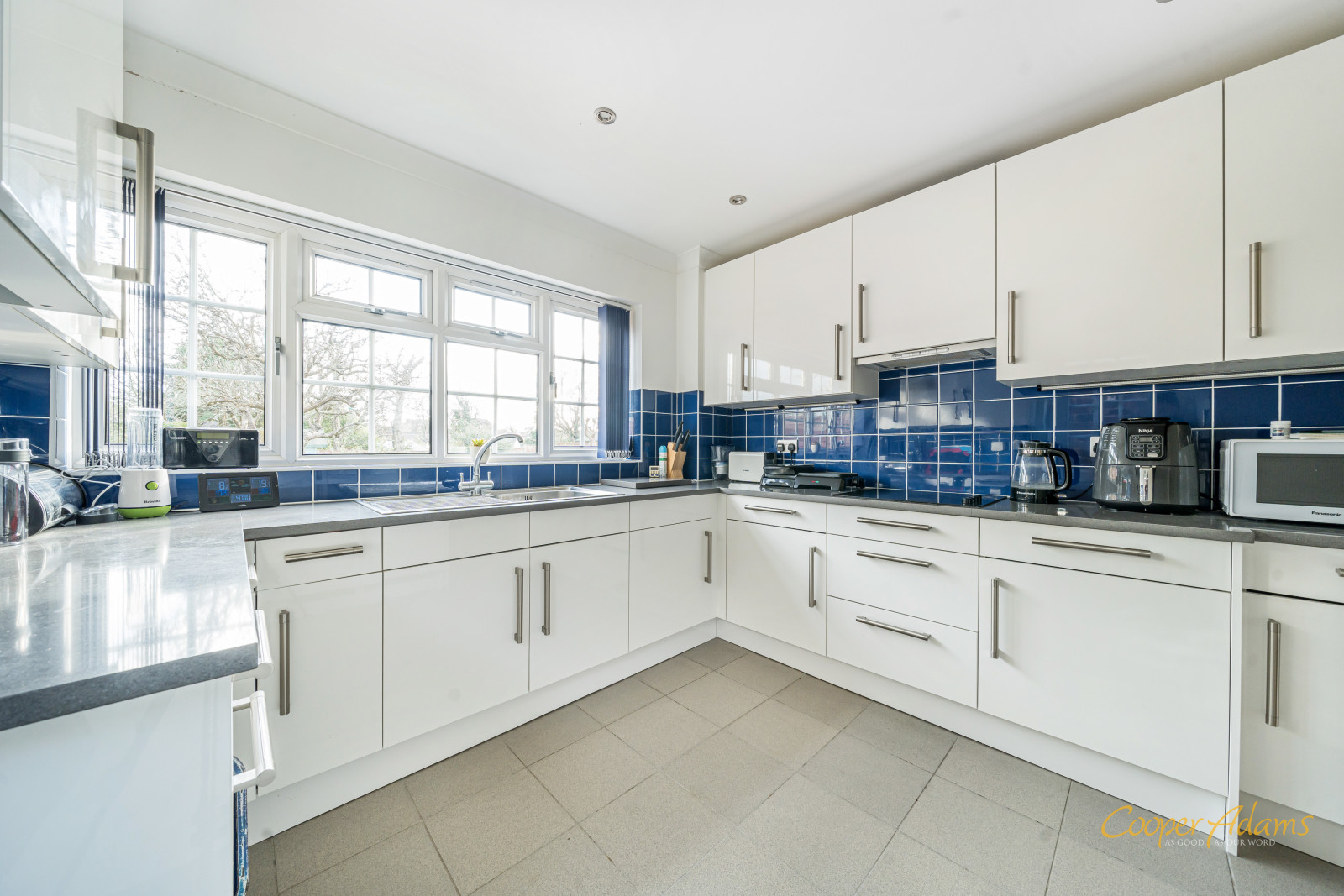 4 bed house for sale in Vicarage Lane, East Preston 5