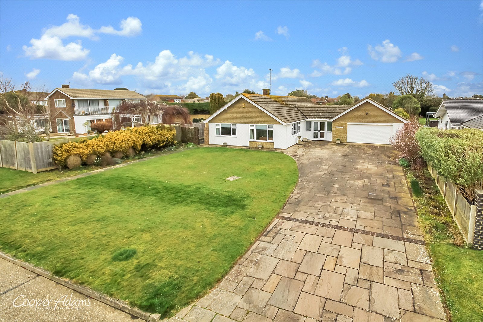 3 bed bungalow for sale in Selborne Way, East Preston - Property Image 1