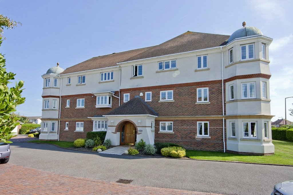 2 bed apartment for sale in Crown Place, Sea Road, East Preston, BN16