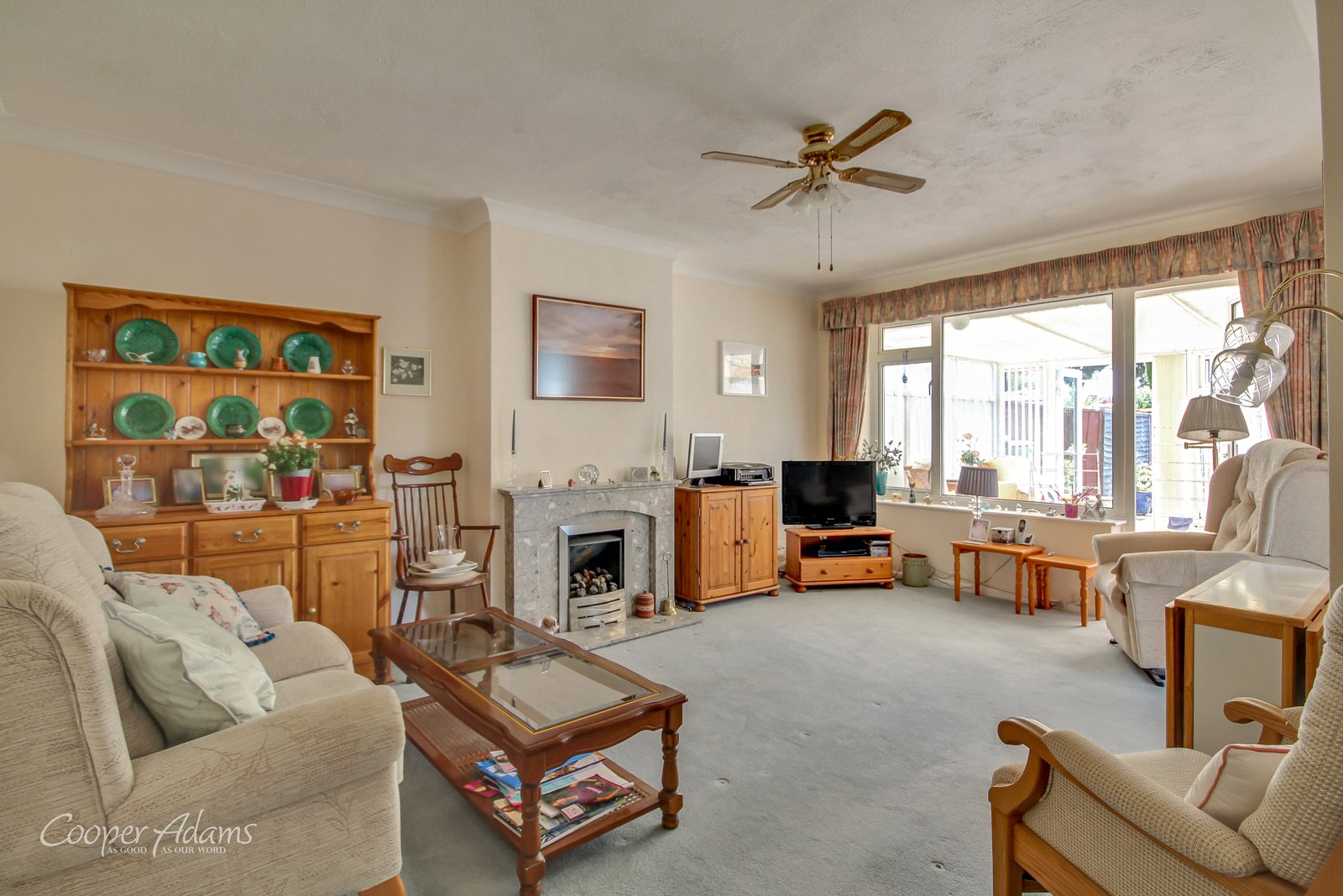 2 bed bungalow for sale in Ambersham Crescent, East Preston  - Property Image 4
