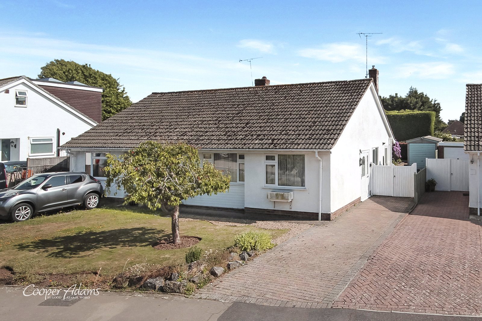 2 bed bungalow for sale in Ambersham Crescent, East Preston - Property Image 1
