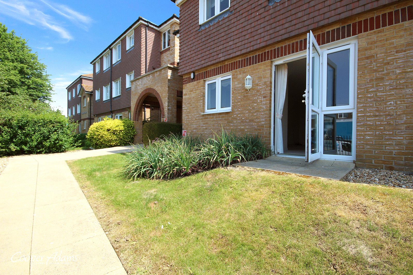 1 bed for sale in Worthing Road, East Preston  - Property Image 1