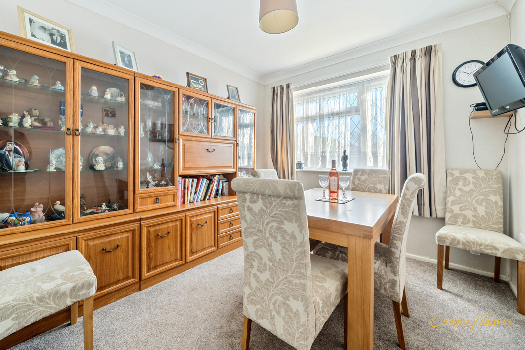 3 bed bungalow for sale in Seawaves Close, East Preston  - Property Image 9