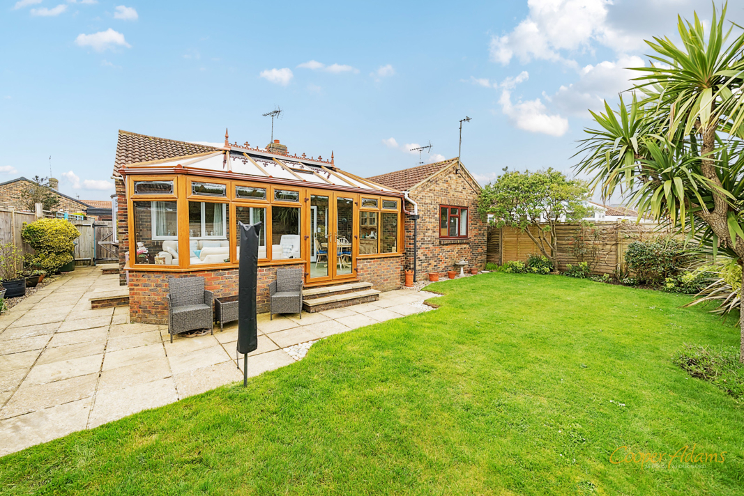 3 bed bungalow for sale in Brou Close, East Preston  - Property Image 3