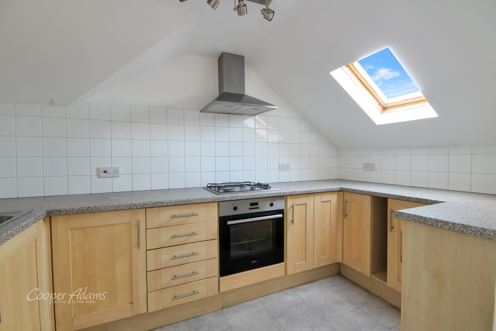 2 bed apartment to rent in Ham Road, Worthing  - Property Image 2