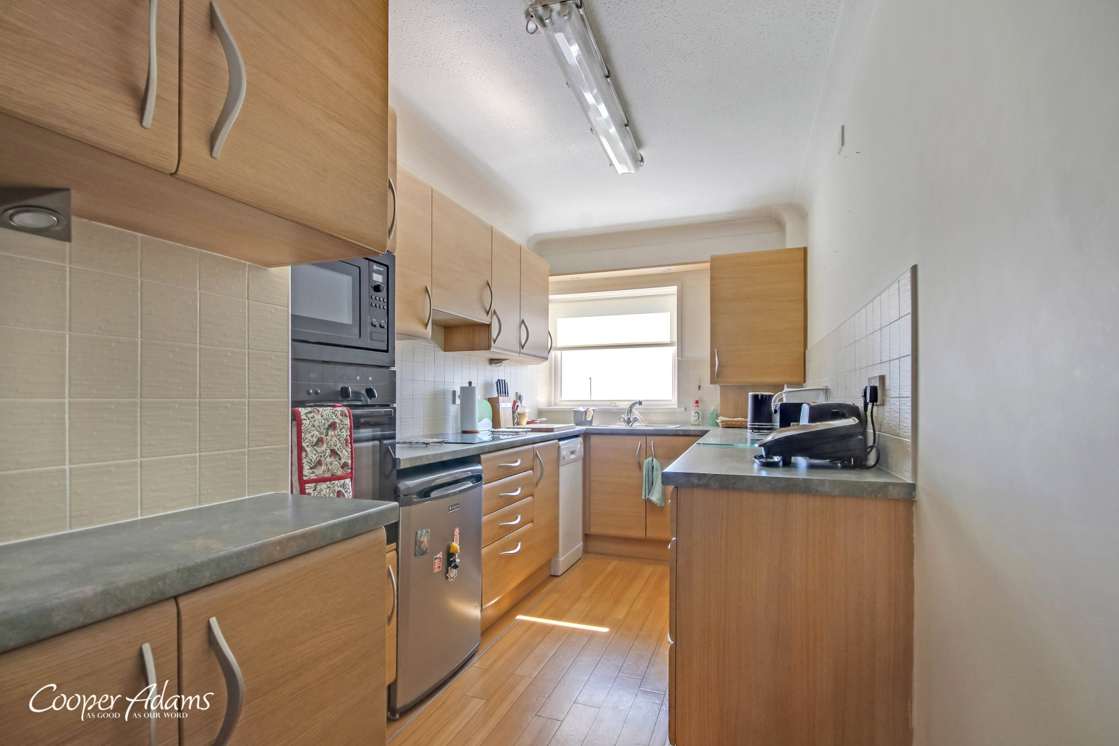 2 bed apartment for sale in Marama Gardens, Rustington 3