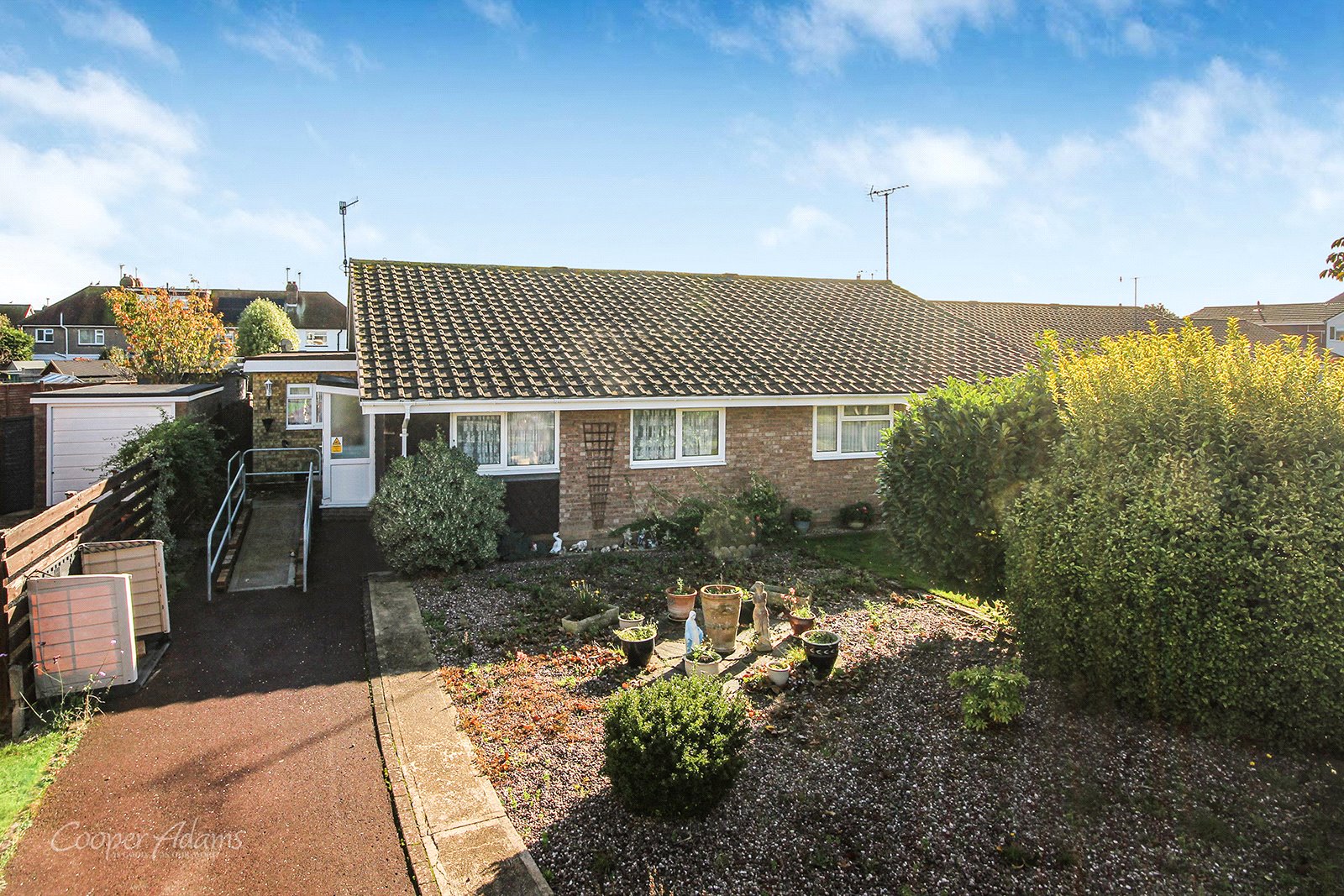 3 bed bungalow for sale in White Horses Way, Littlehampton - Property Image 1
