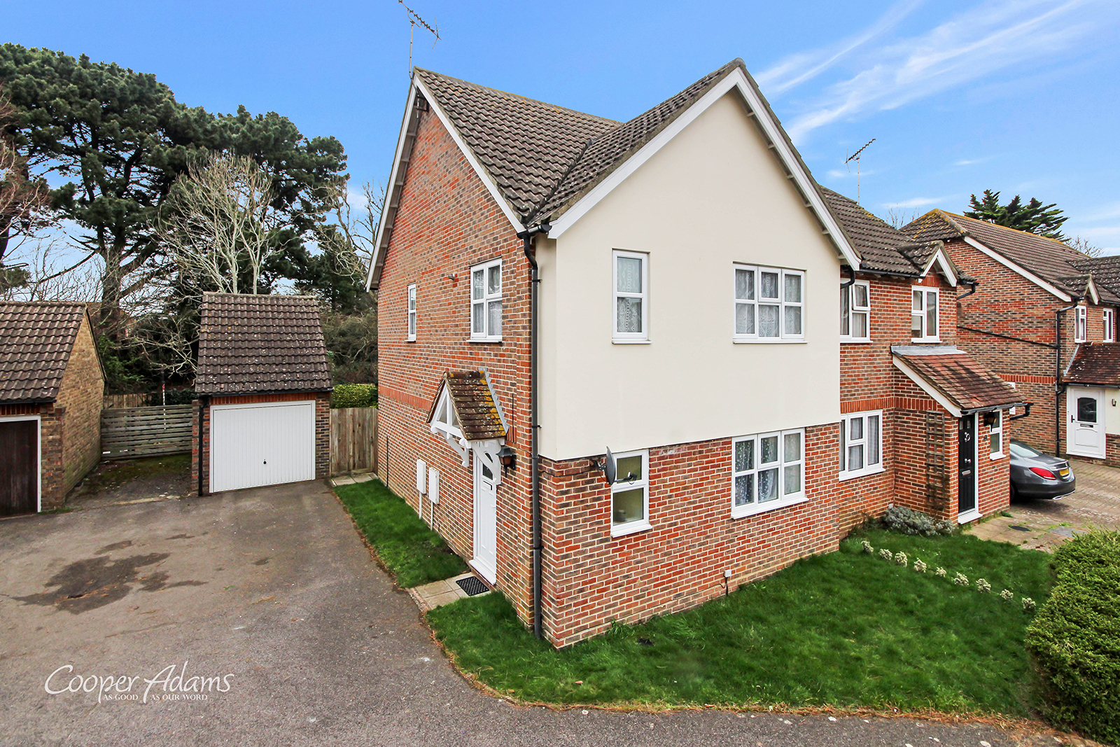 3 bed house for sale in Pebble Walk, Littlehampton  - Property Image 1