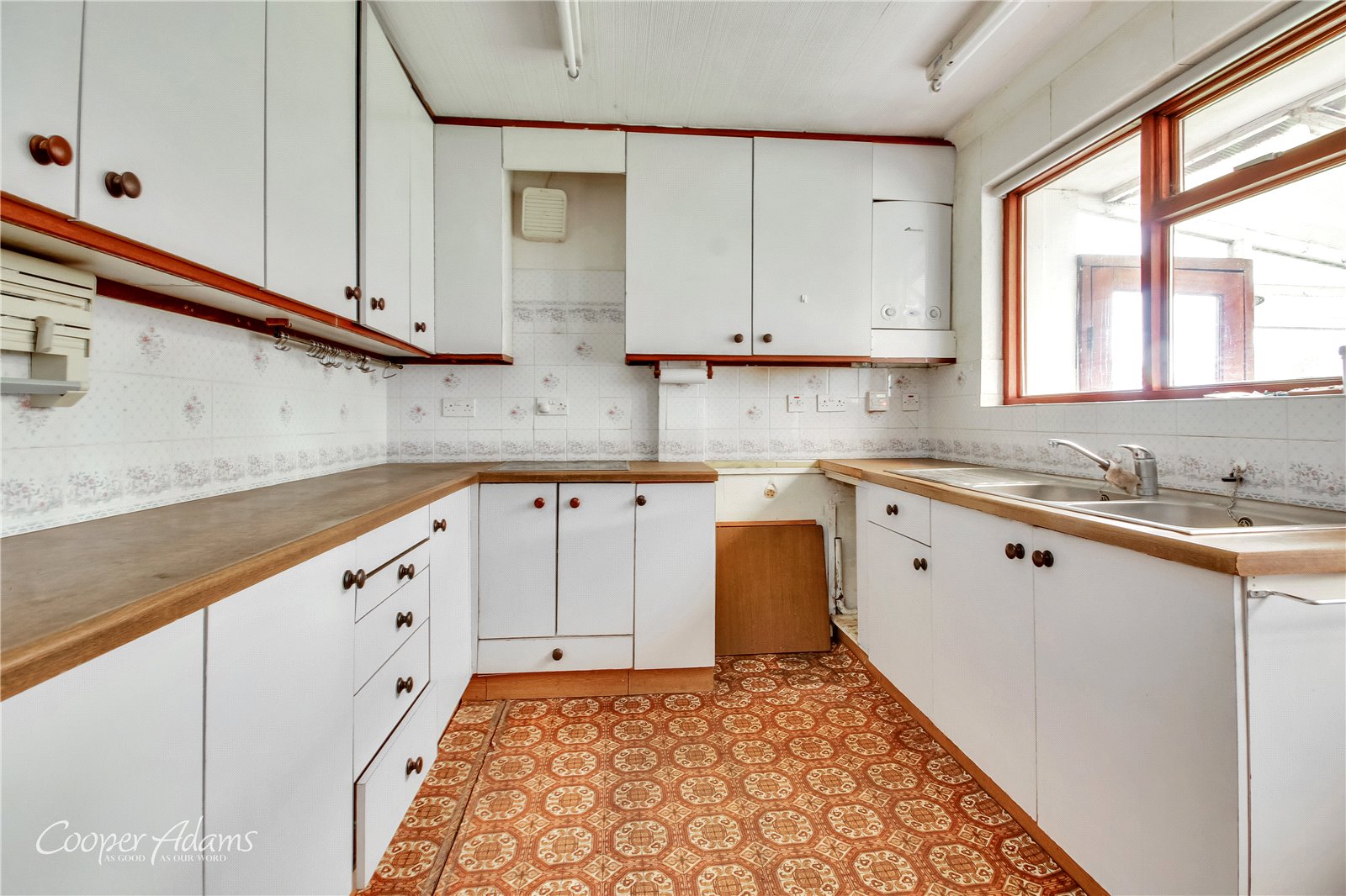 3 bed bungalow for sale in Ingram Close, Rustington  - Property Image 2