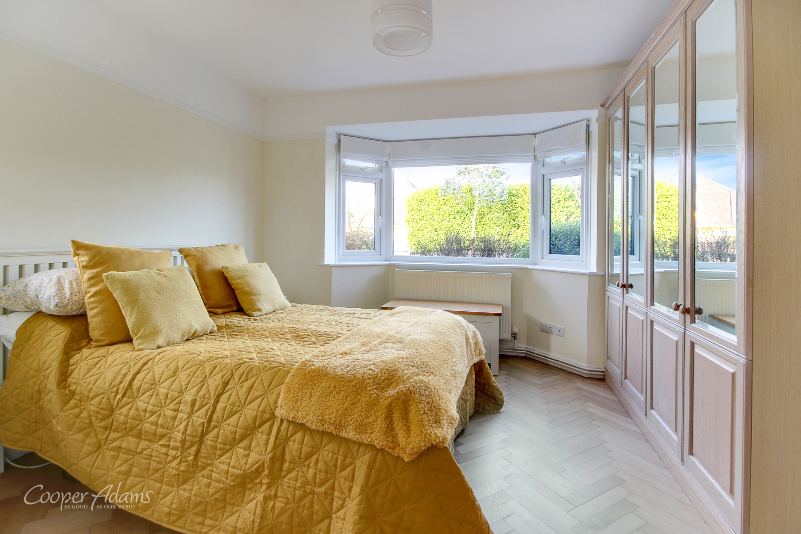 2 bed bungalow for sale in Cudlow Avenue, Rustington 3