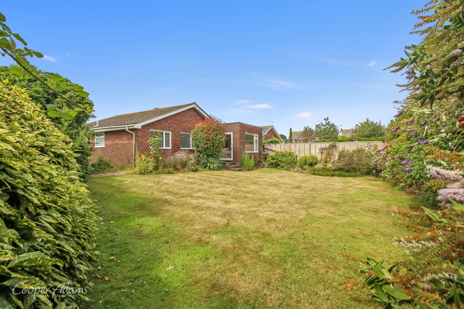 3 bed bungalow for sale in Lundy Close, Littlehampton 1