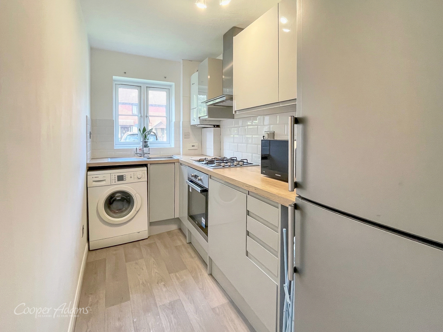 1 bed maisonette for sale in Fishers Court, Horsham  - Property Image 2