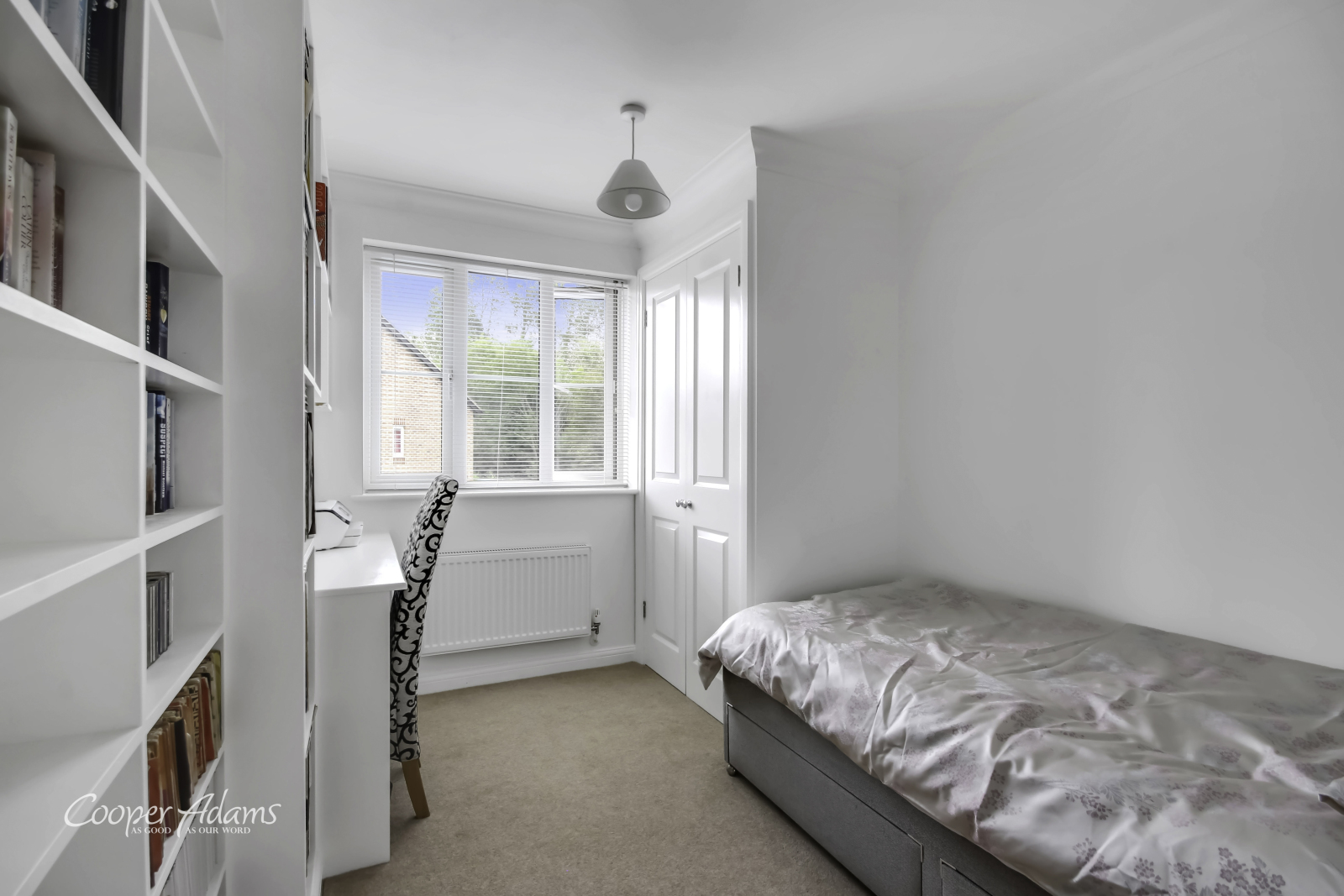 4 bed house for sale  - Property Image 10