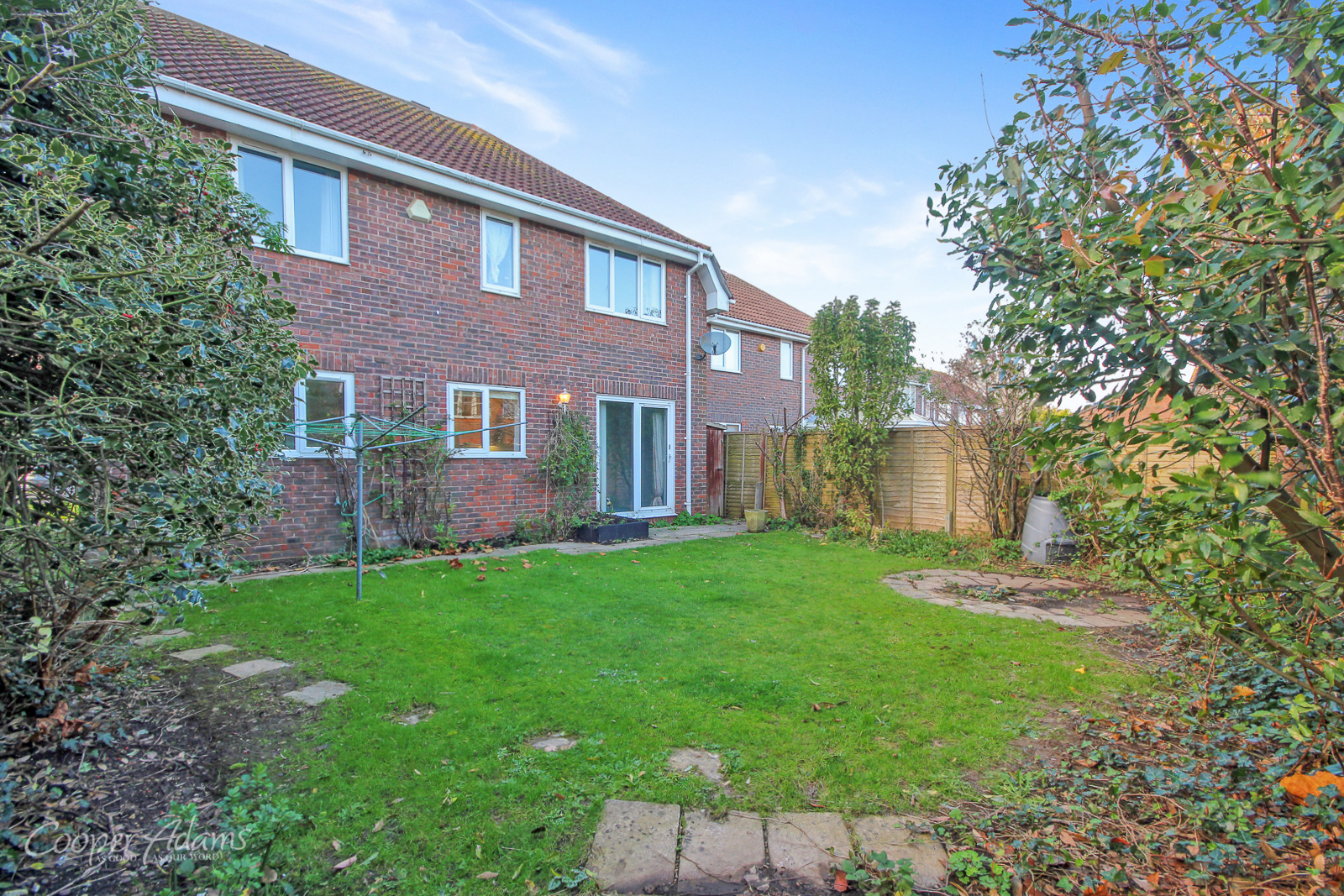 4 bed house for sale in Cowdray Drive, Rustington 1