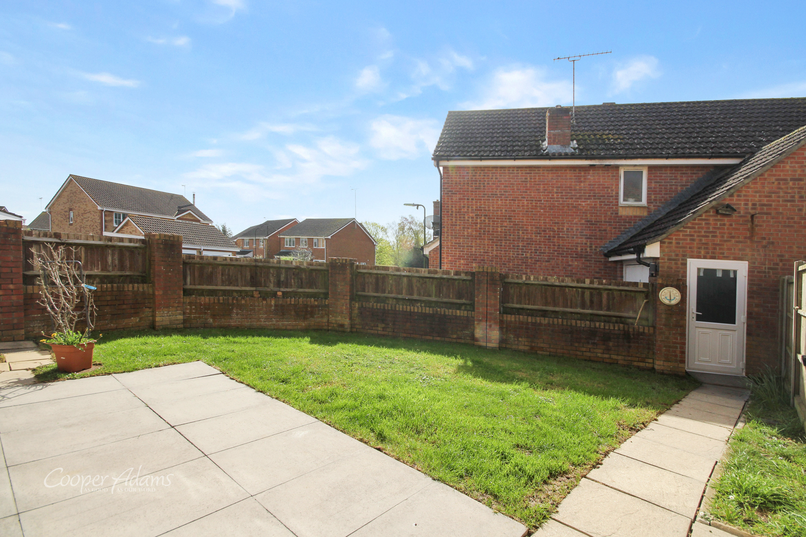 3 bed house for sale in Linnet Close, Littlehampton  - Property Image 2