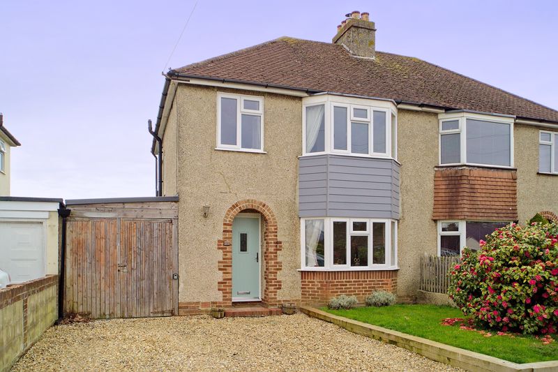 3 bed house for sale in Parklands Road, Chichester 0