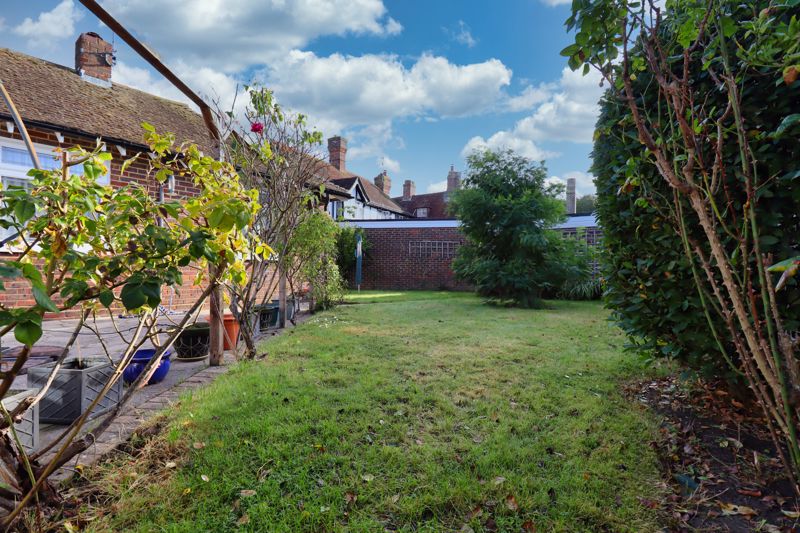 3 bed bungalow for sale in Old Place, Bognor Regis  - Property Image 1