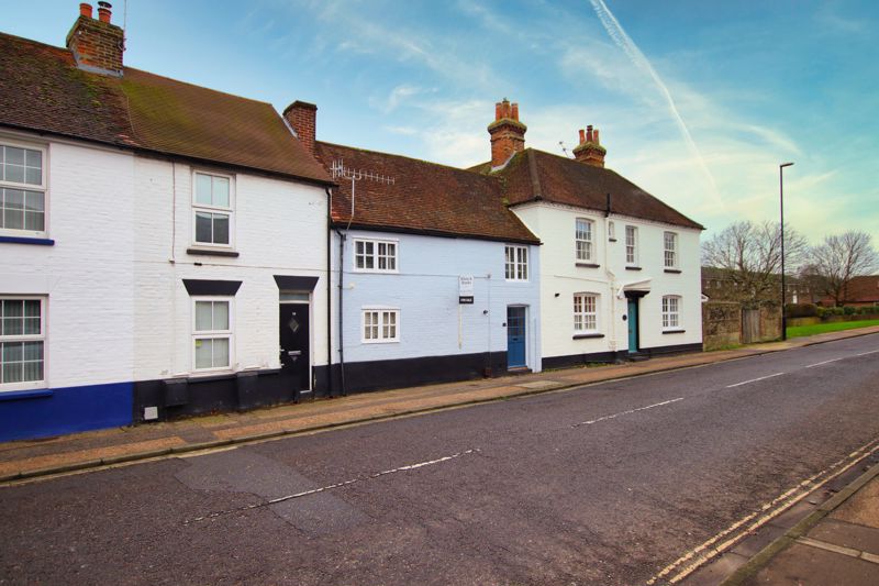 3 bed house for sale in St. Pancras, Chichester 0