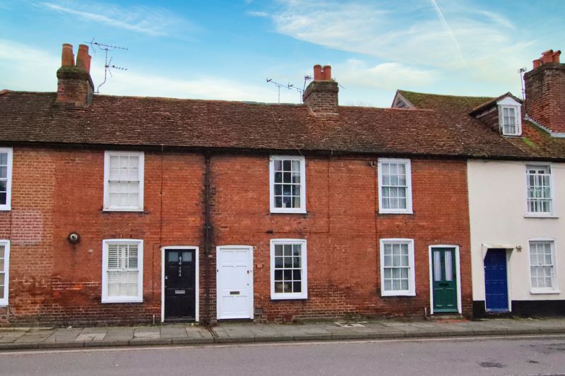 2 bed house for sale in Orchard Street, Chichester  - Property Image 1