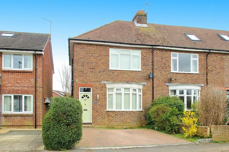 3 bed house for sale in M'tongue Avenue, Chichester 0