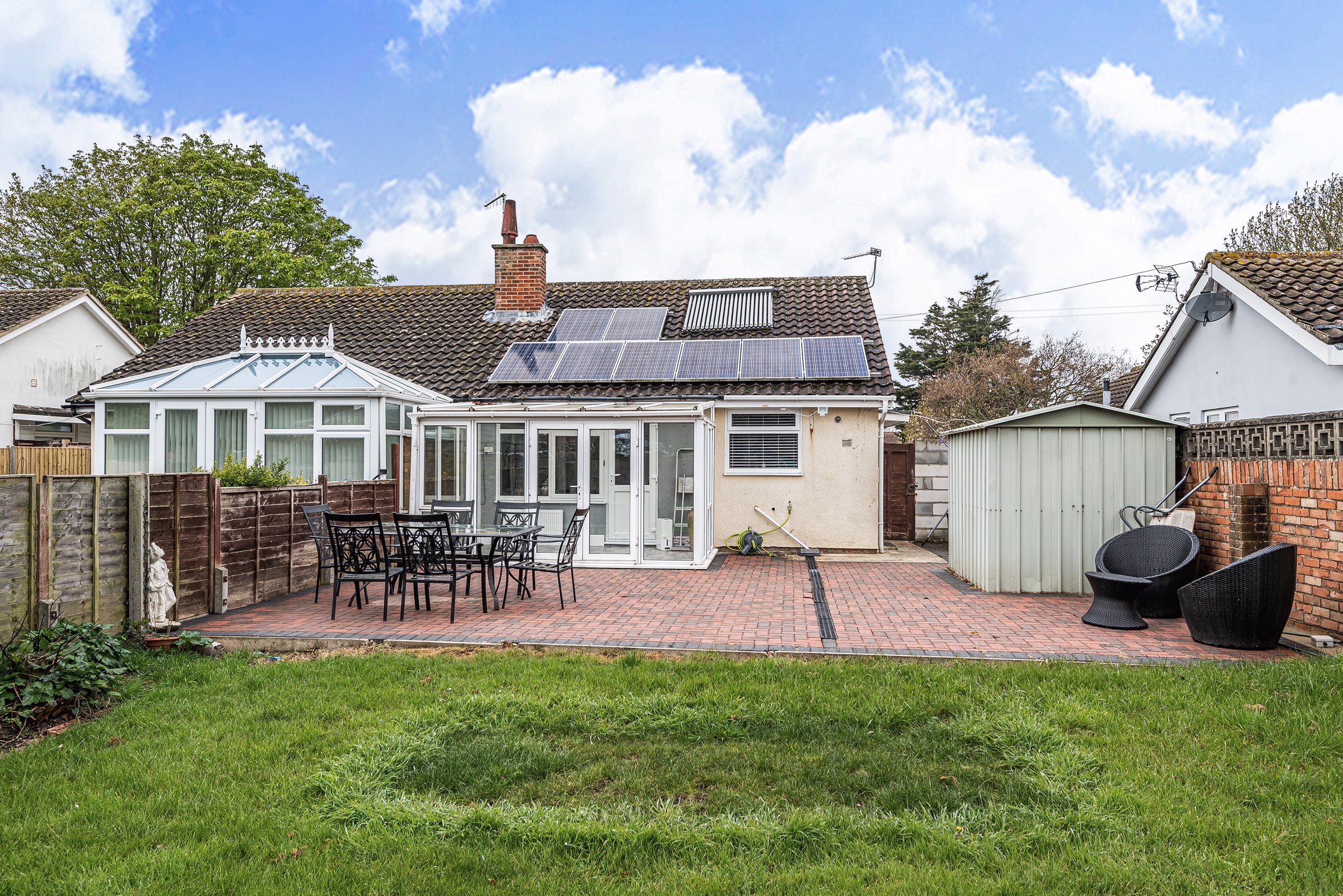 2 bed bungalow for sale in Greenways, Pagham  - Property Image 14