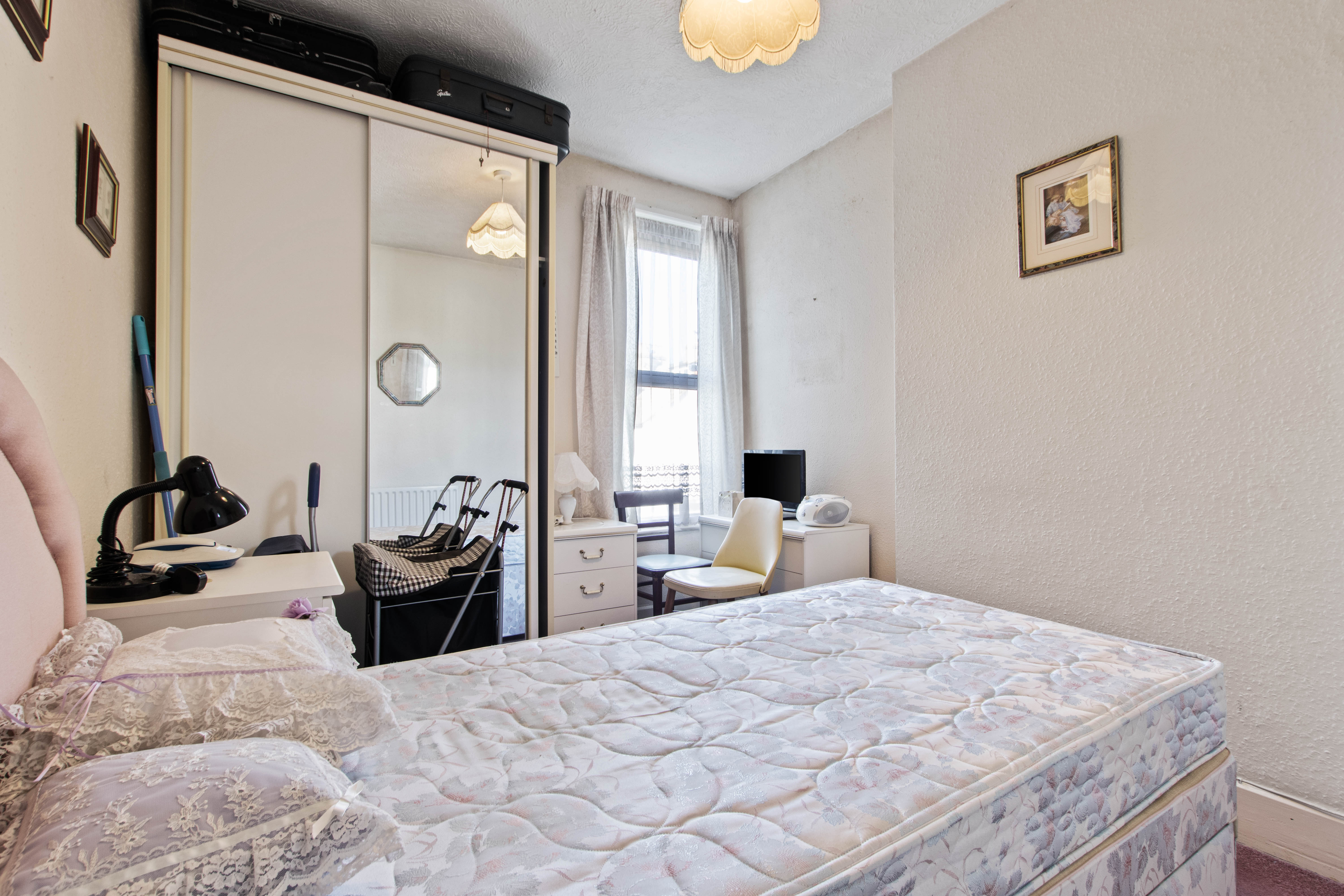 1 bed apartment for sale in Crescent Road, Bognor Regis  - Property Image 4