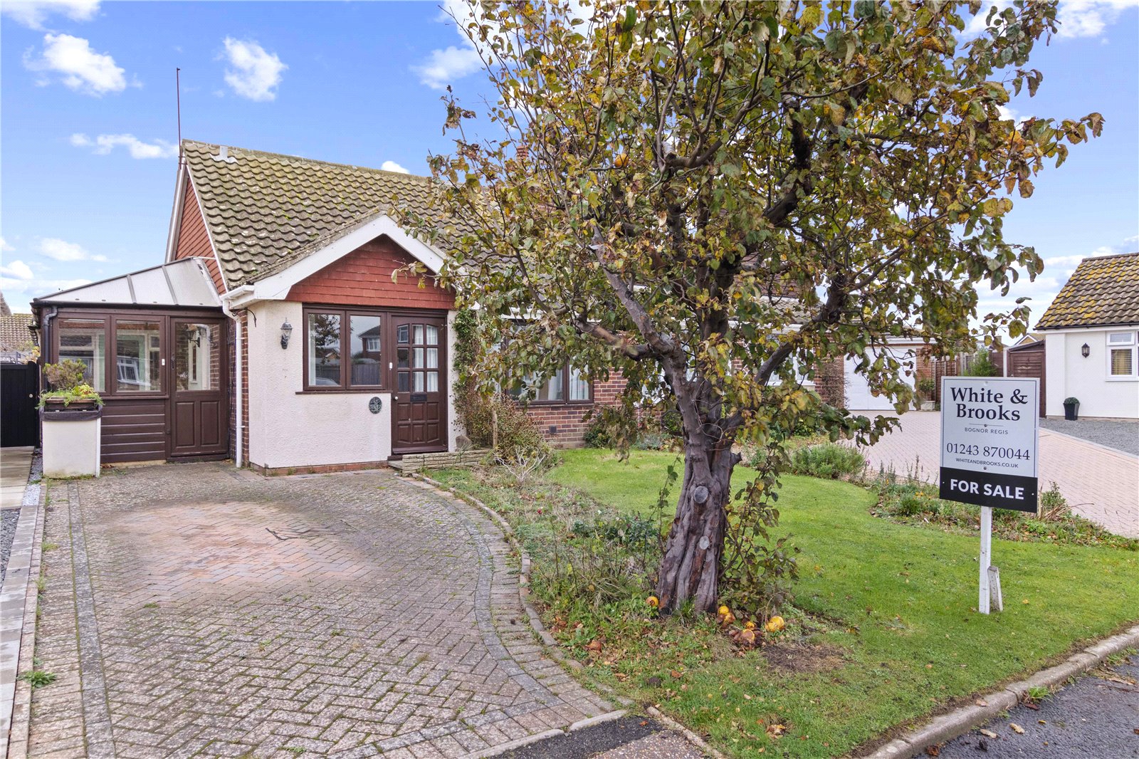 2 bed bungalow for sale in Barons Mead, Pagham  - Property Image 18