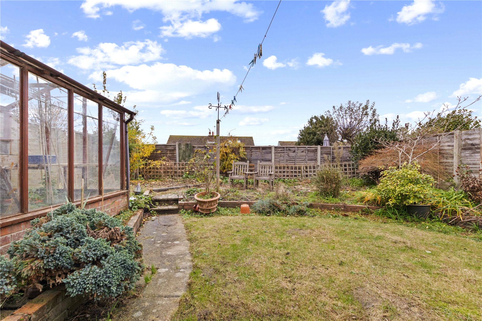2 bed bungalow for sale in Barons Mead, Pagham  - Property Image 9