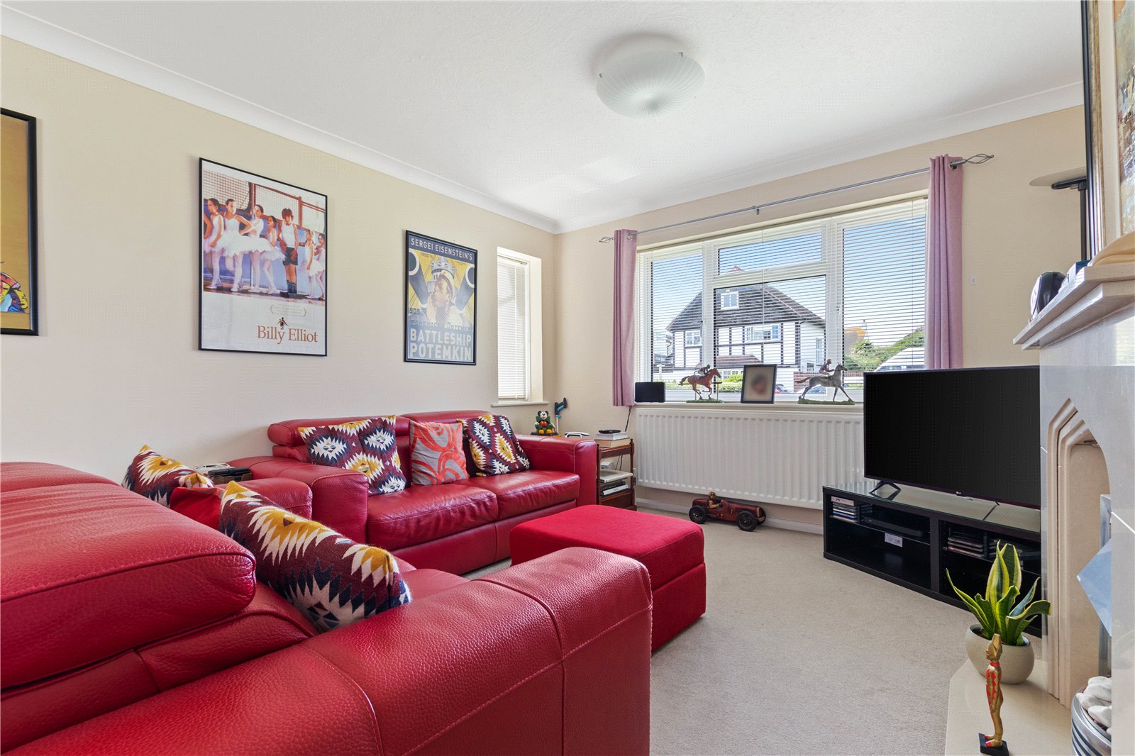 2 bed apartment for sale in Princess Avenue, Aldwick  - Property Image 2