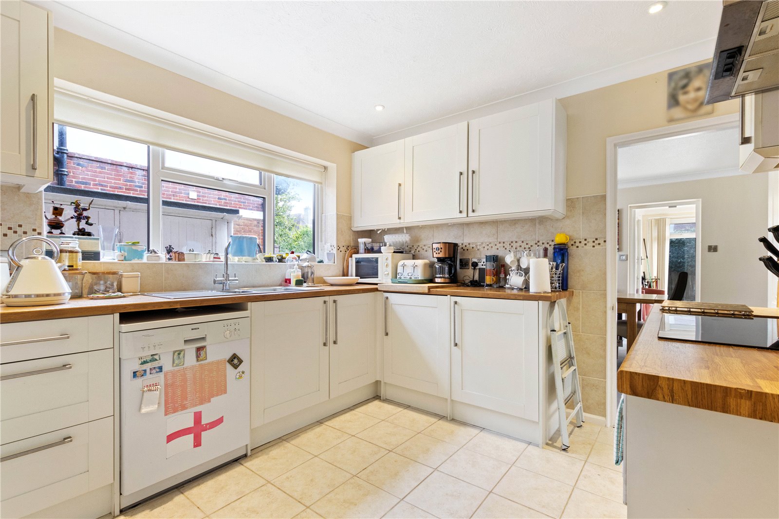 2 bed apartment for sale in Princess Avenue, Aldwick  - Property Image 3