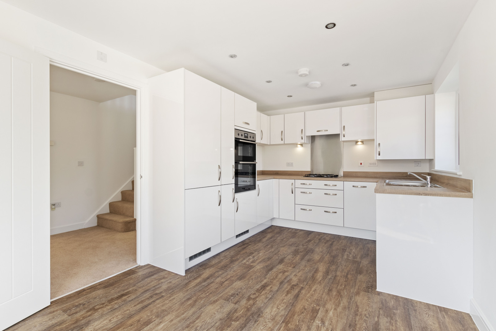3 bed house for sale in Fontwell Avenue, Eastergate  - Property Image 3