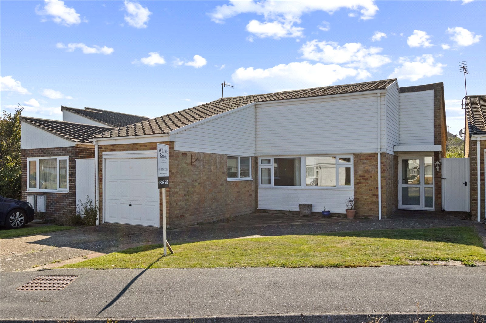 2 bed bungalow for sale in Conway Drive, Bognor Regis - Property Image 1