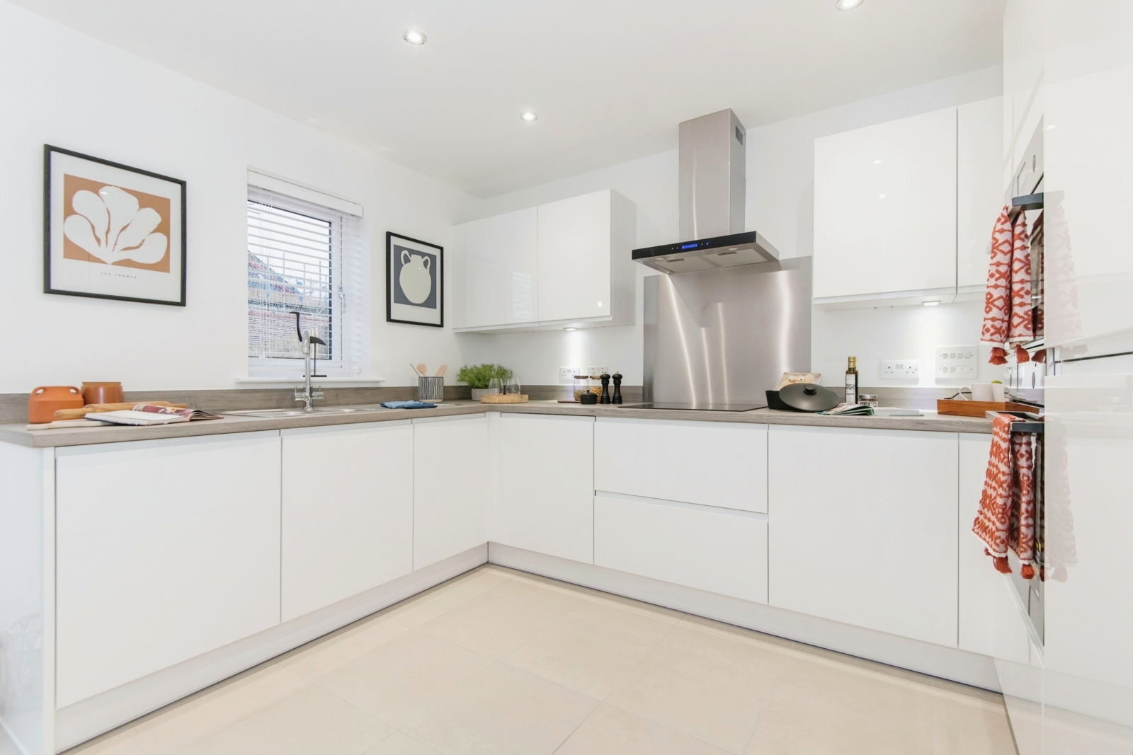 2 bed house for sale in Grange Road, Netley Abbey  - Property Image 3