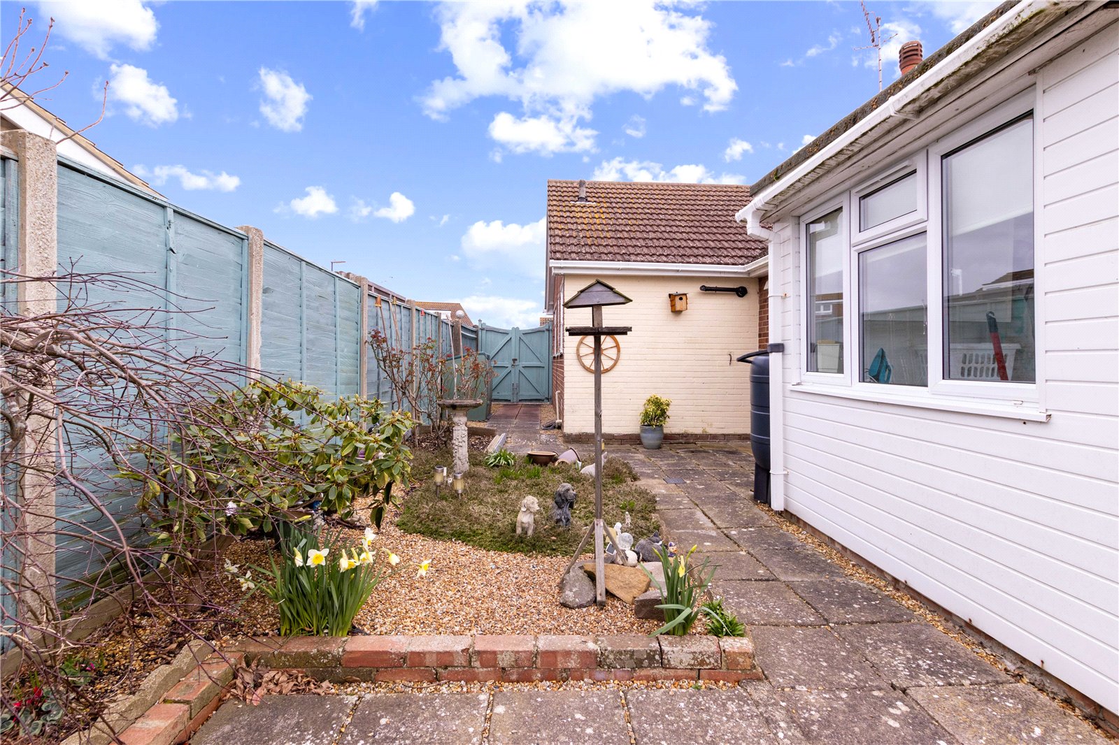 2 bed bungalow for sale in The Court, Pagham  - Property Image 17