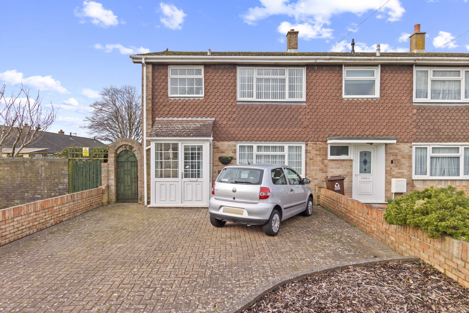 3 bed house for sale in Wych Lane, Bridgemary, Gosport  - Property Image 1