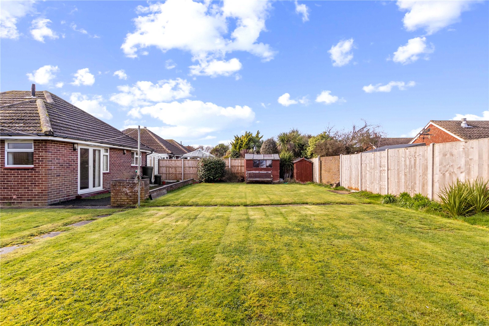 3 bed bungalow for sale in Meadow Walk, Middleton On Sea  - Property Image 7