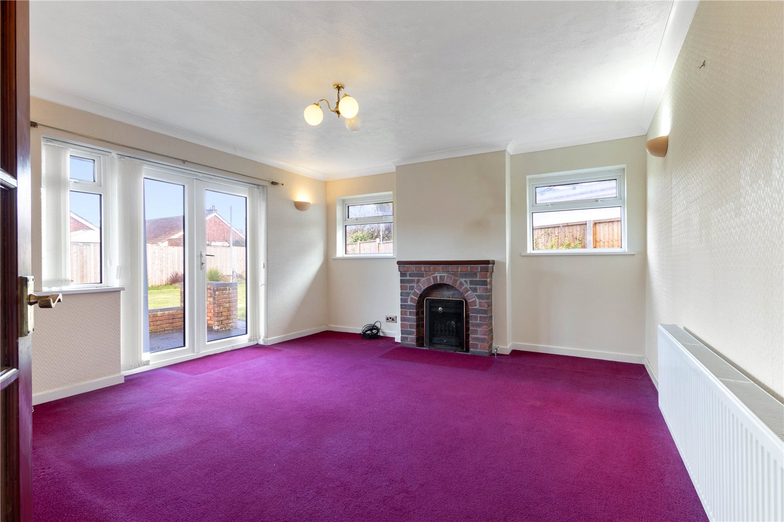 3 bed bungalow for sale in Meadow Walk, Middleton On Sea  - Property Image 2