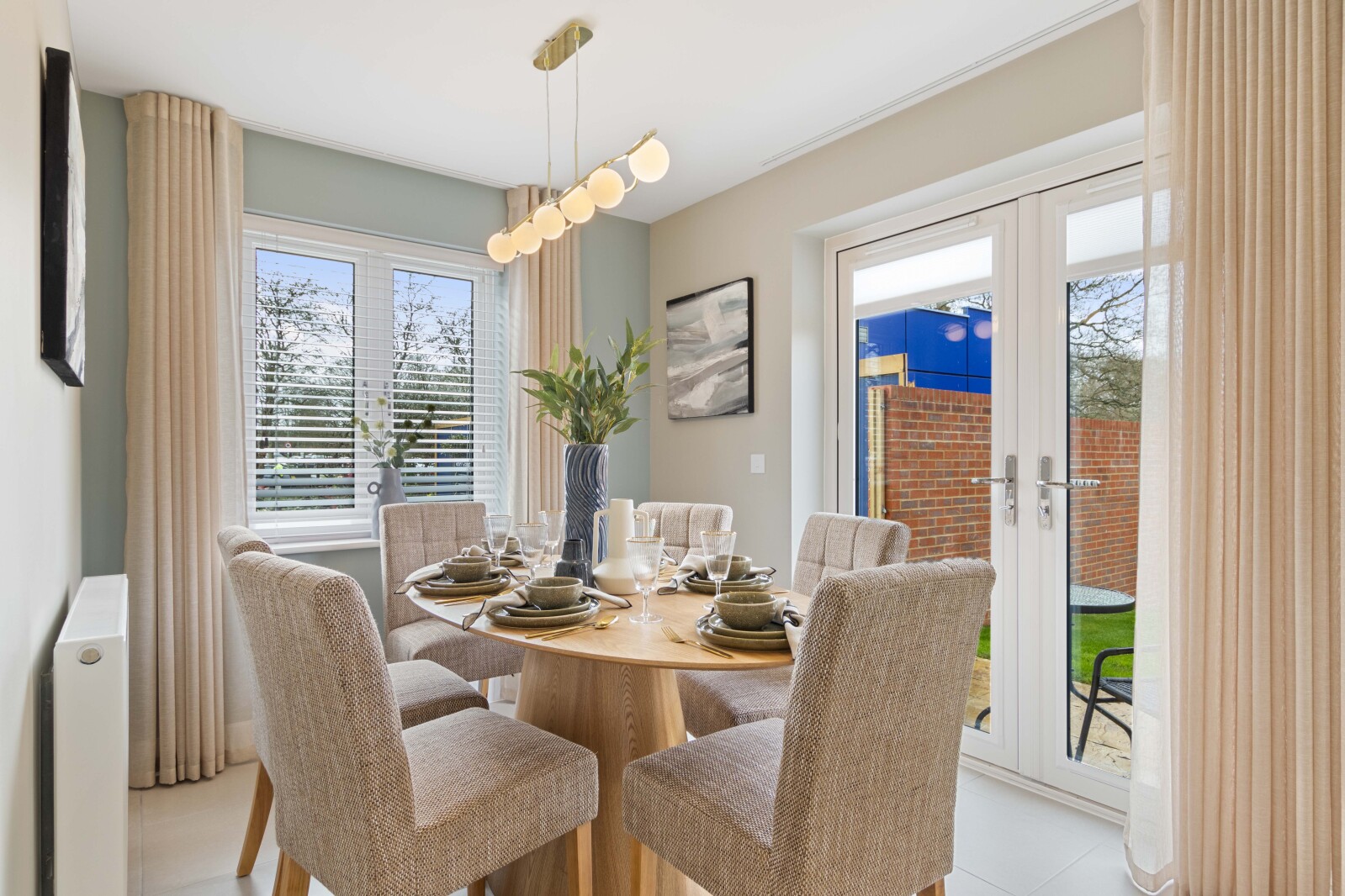 3 bed house for sale in Grange Road, Netley Abbey  - Property Image 2