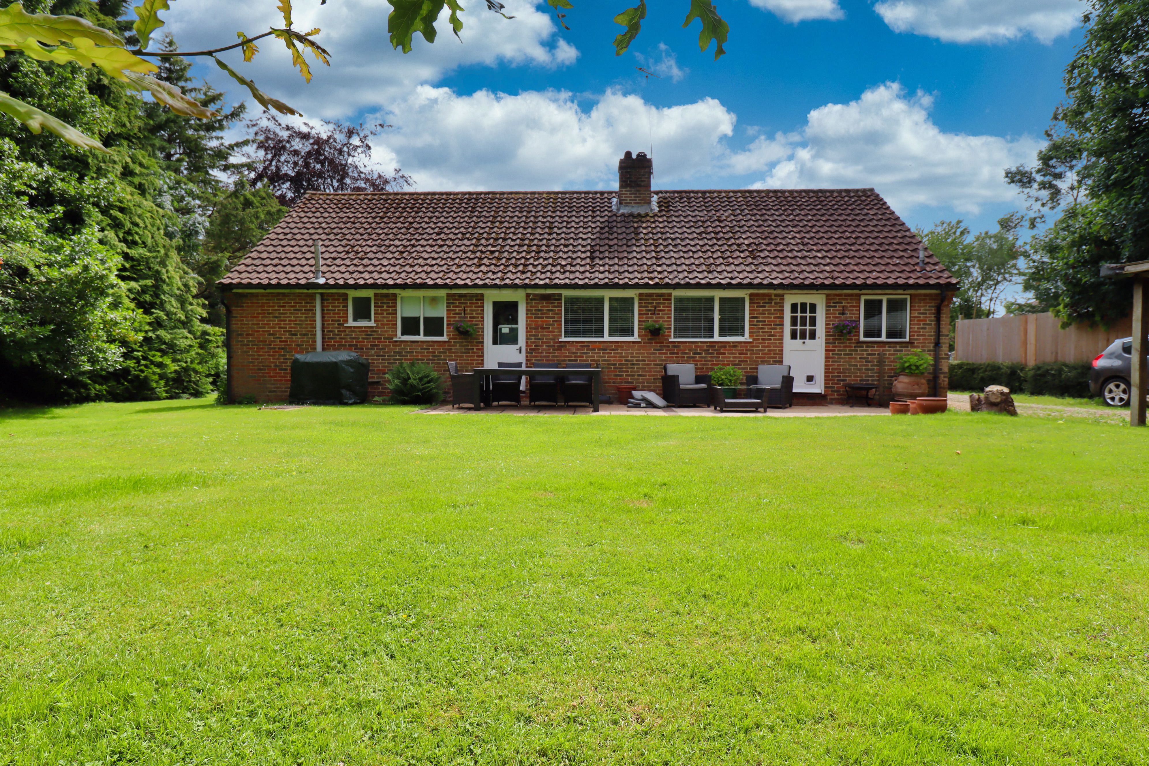 3 bed bungalow for sale in West Broyle Drive, West Broyle  - Property Image 2