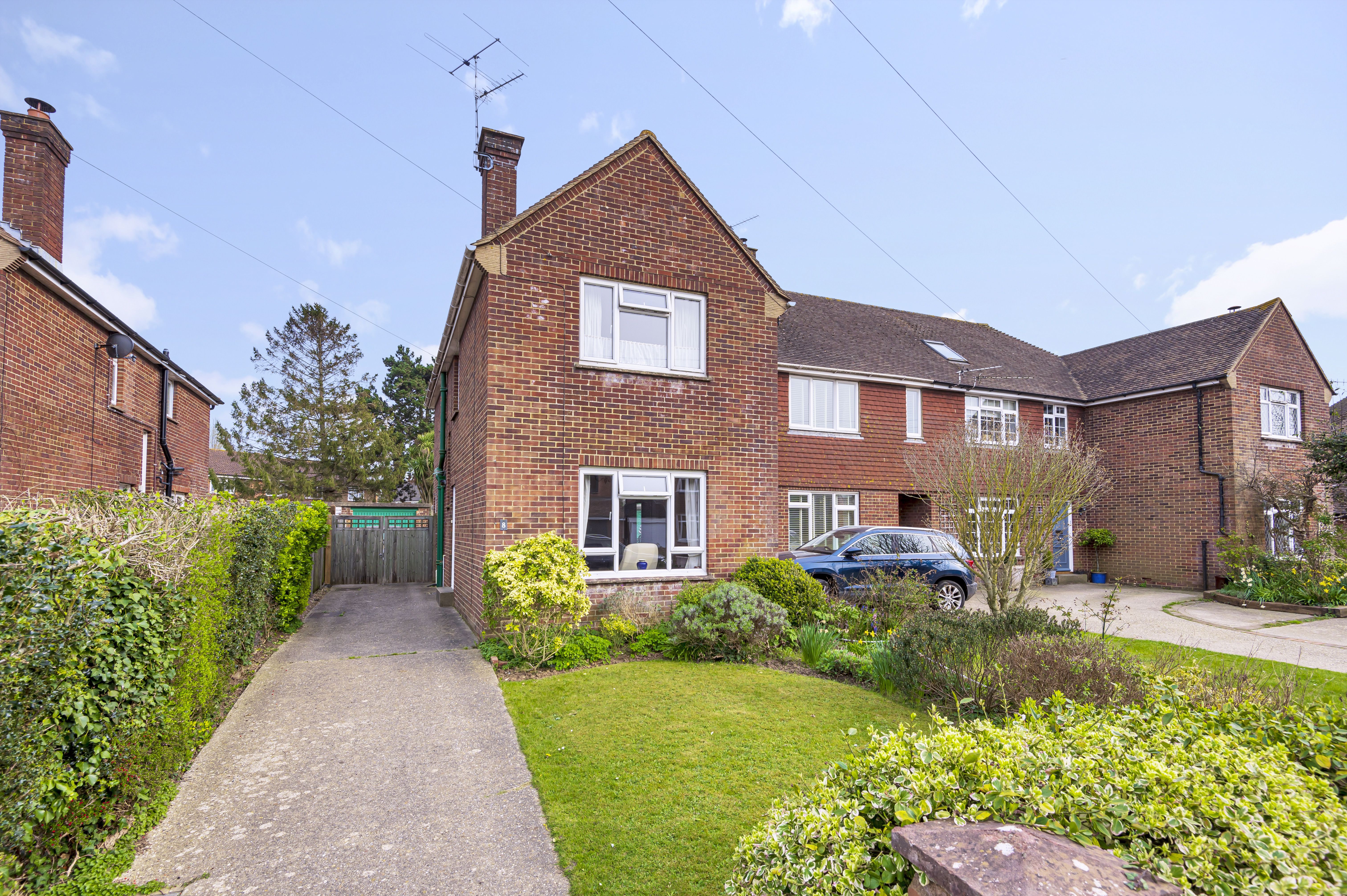 3 bed house for sale in Wiston Avenue, Chichester - Property Image 1