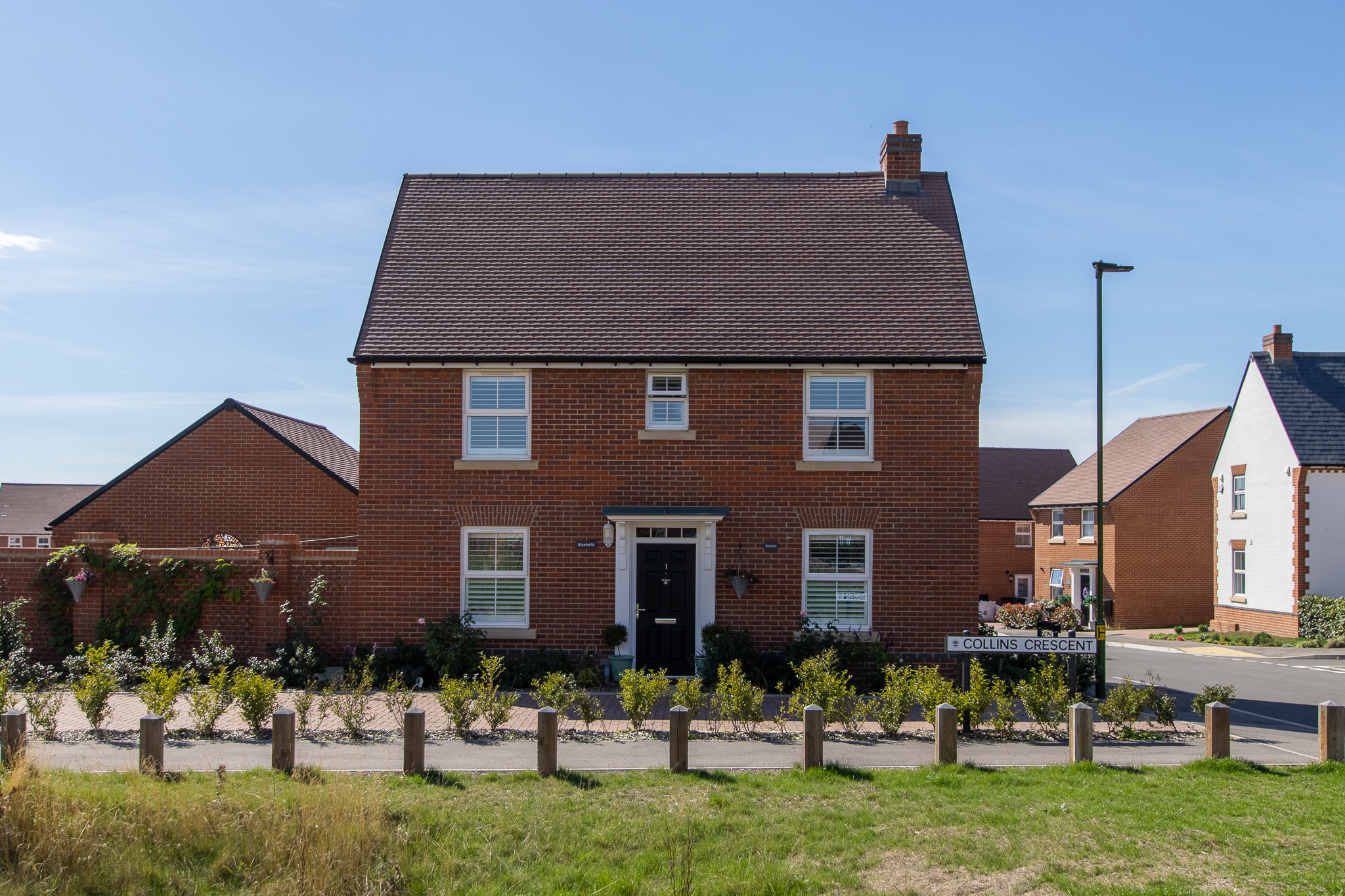 3 bed house for sale in Collins Crescent, Chichester  - Property Image 1